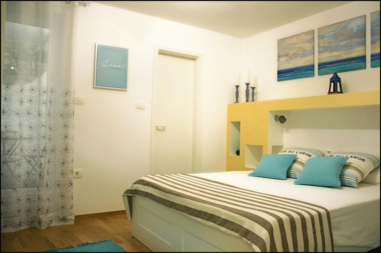 Casa Vacanze Enjoy Pirano エクステリア 写真