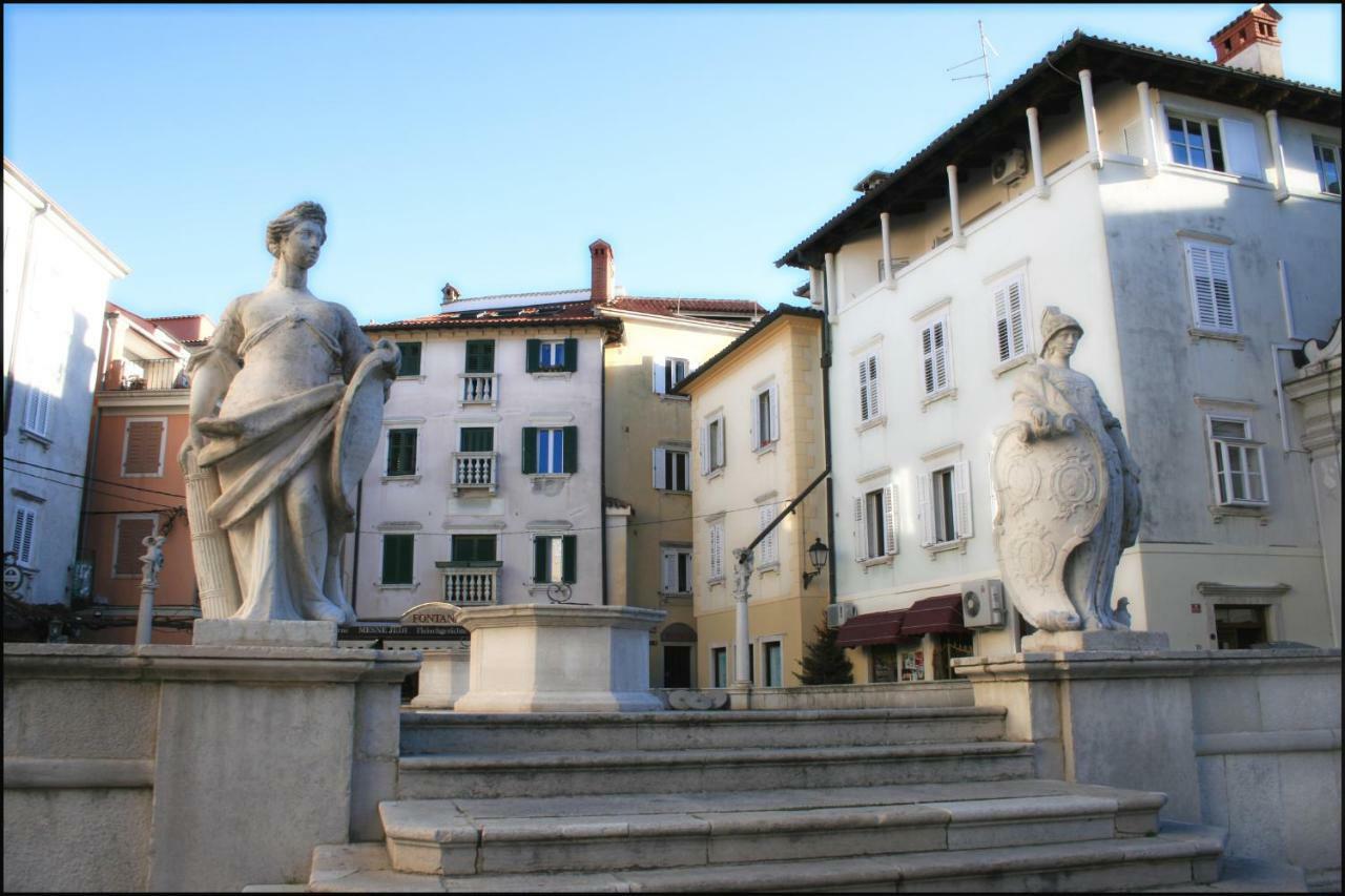 Casa Vacanze Enjoy Pirano エクステリア 写真