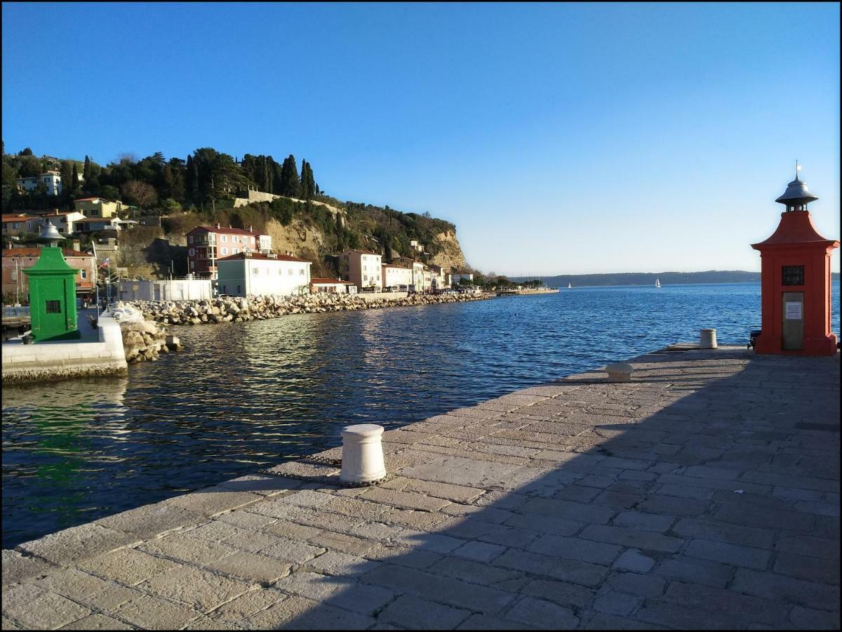 Casa Vacanze Enjoy Pirano エクステリア 写真